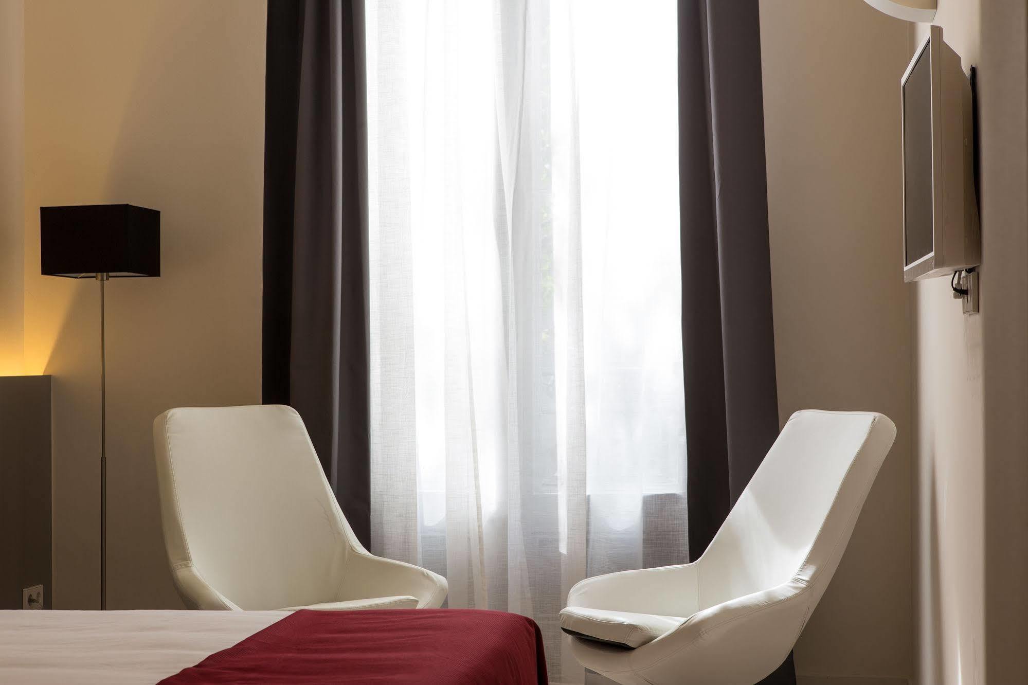 Izaila Plaza Catalunya Hotel Barcelona Exterior photo