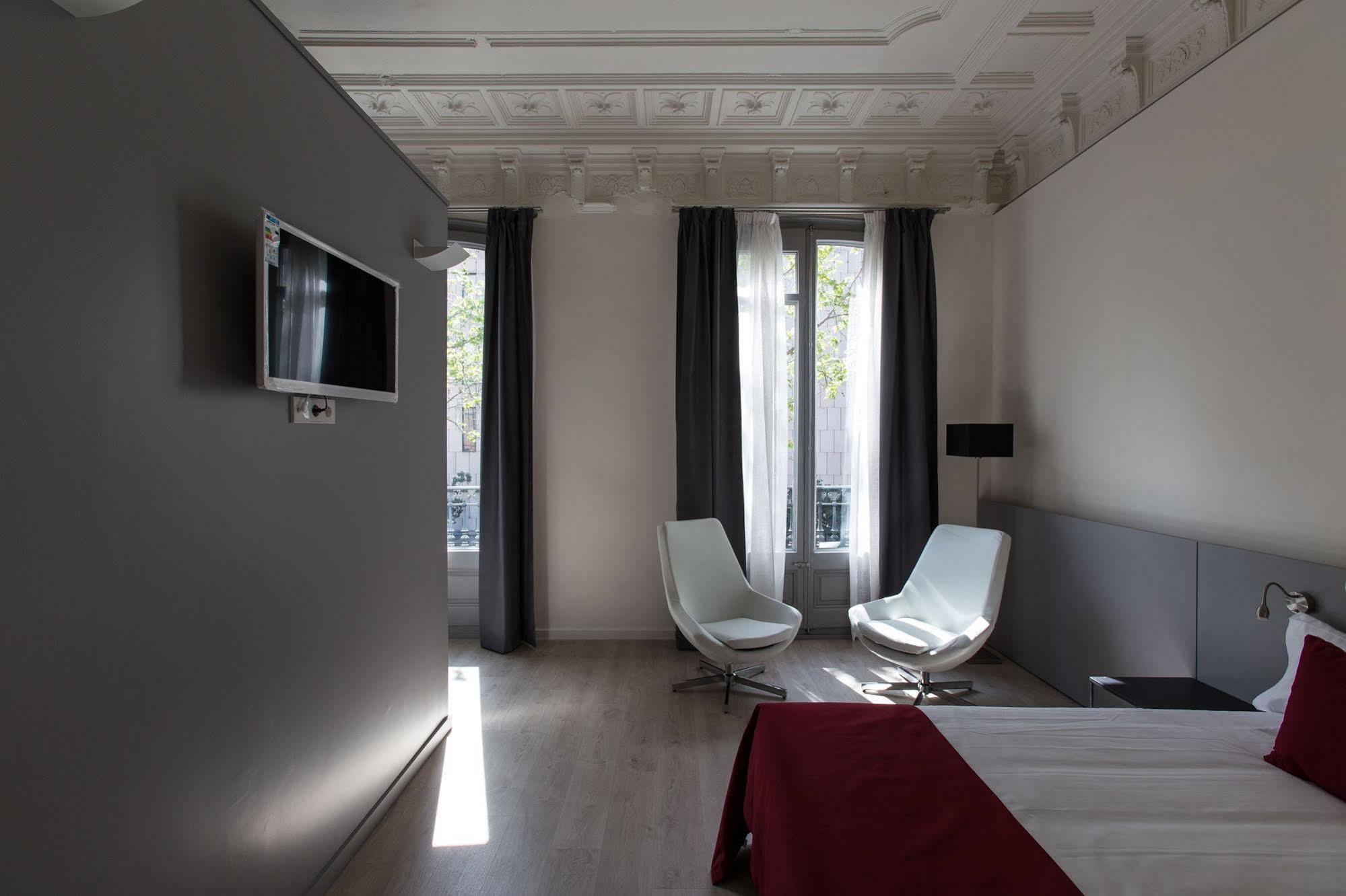 Izaila Plaza Catalunya Hotel Barcelona Exterior photo